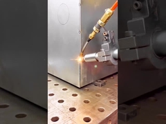 Przemysłowe ramię robota Automatyczna maszyna do spawania laserem światłowodowym CNC 1000W 2000W 3000W